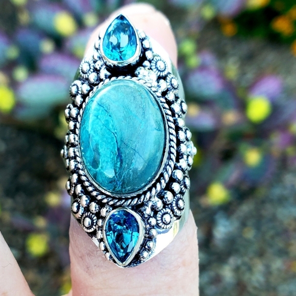 New Chrysocolla and Blue Topaz 925 Silver Statement Ring. - Picture 6 of 16